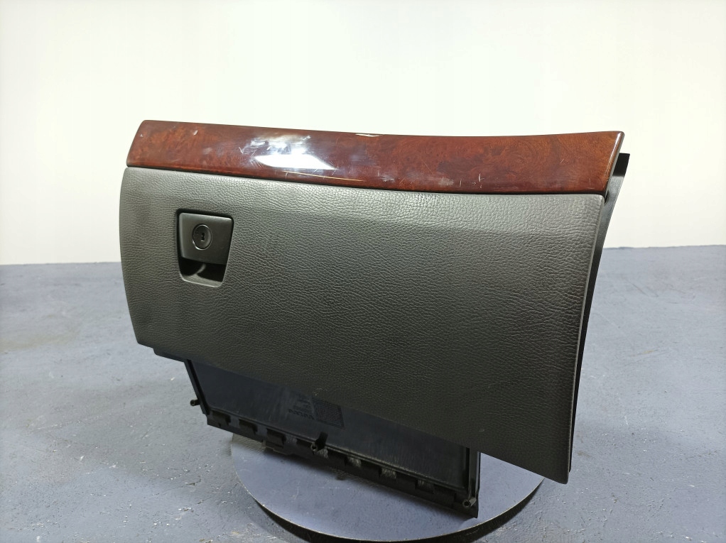 Volvo XC90 und Lift -Passagierschuhe EU 3409421 3409563 Product image