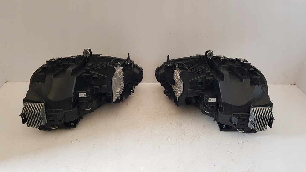 FRONTLEUCHTE VORNE LINKS RECHTS BMW M2 G87 SCHWARZ KOMPLETT 9503470 9503469 Product image