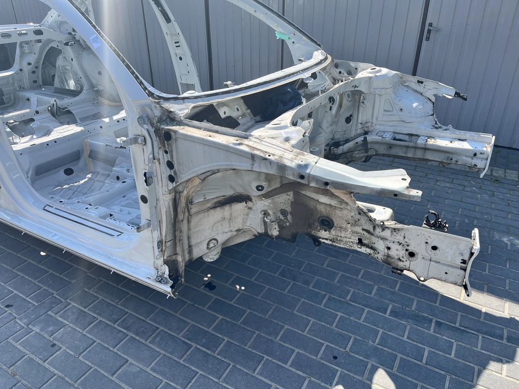 VORDERER RAHMEN VORNE RECHTS AUDI A3 8V 12- Product image