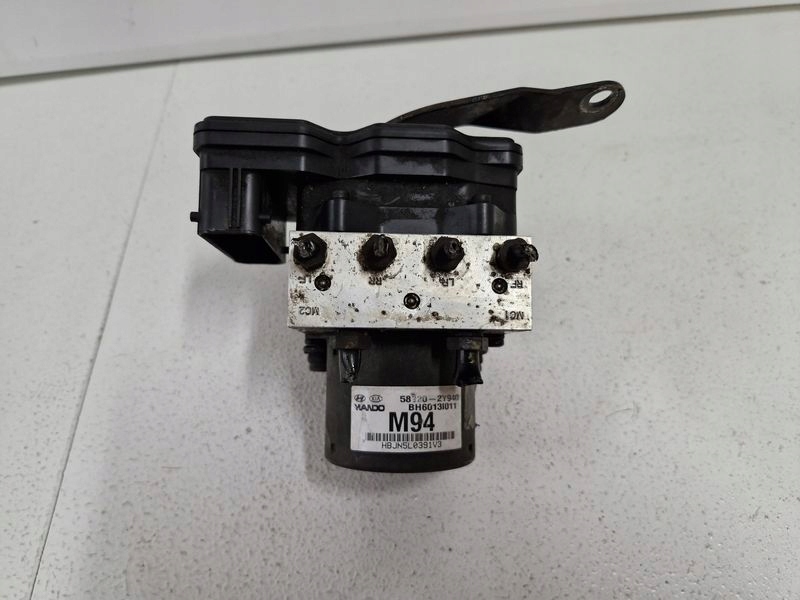 HYUNDAI IX35 SPORTAGE 3 III ABS-BREMSPUMPENSTEUERUNG Product image