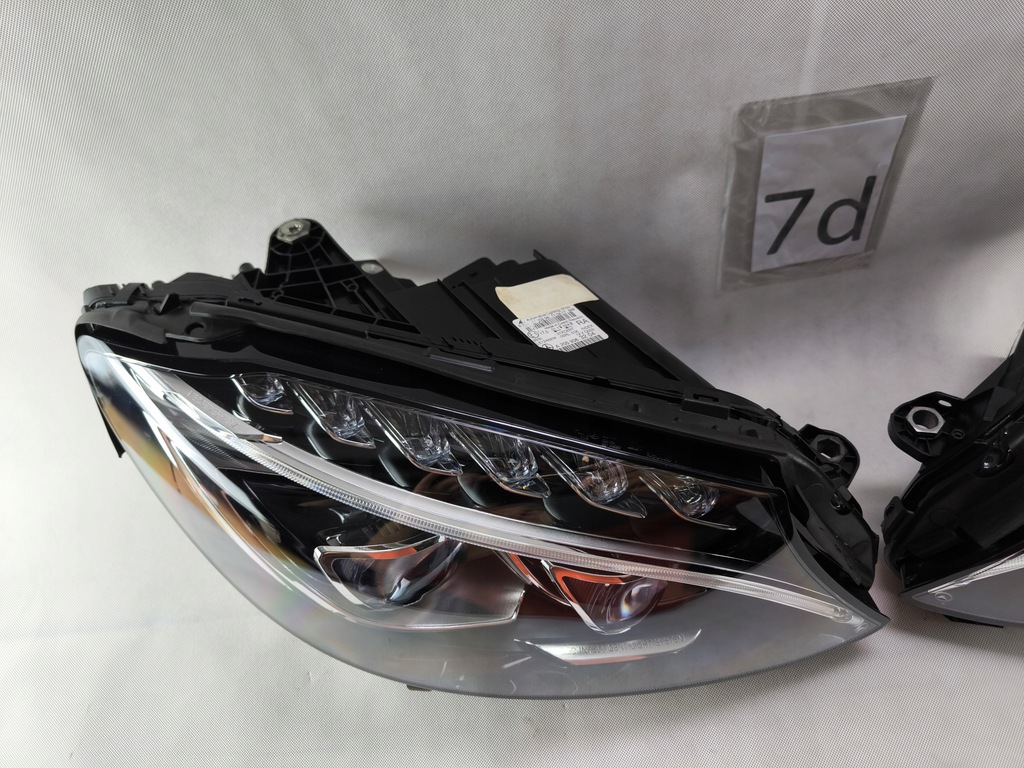 MERCEDES CLK 209 LIFT W209 XENON TURNING LINKS RECHTS SCHEINWERFERLAMPE Product image
