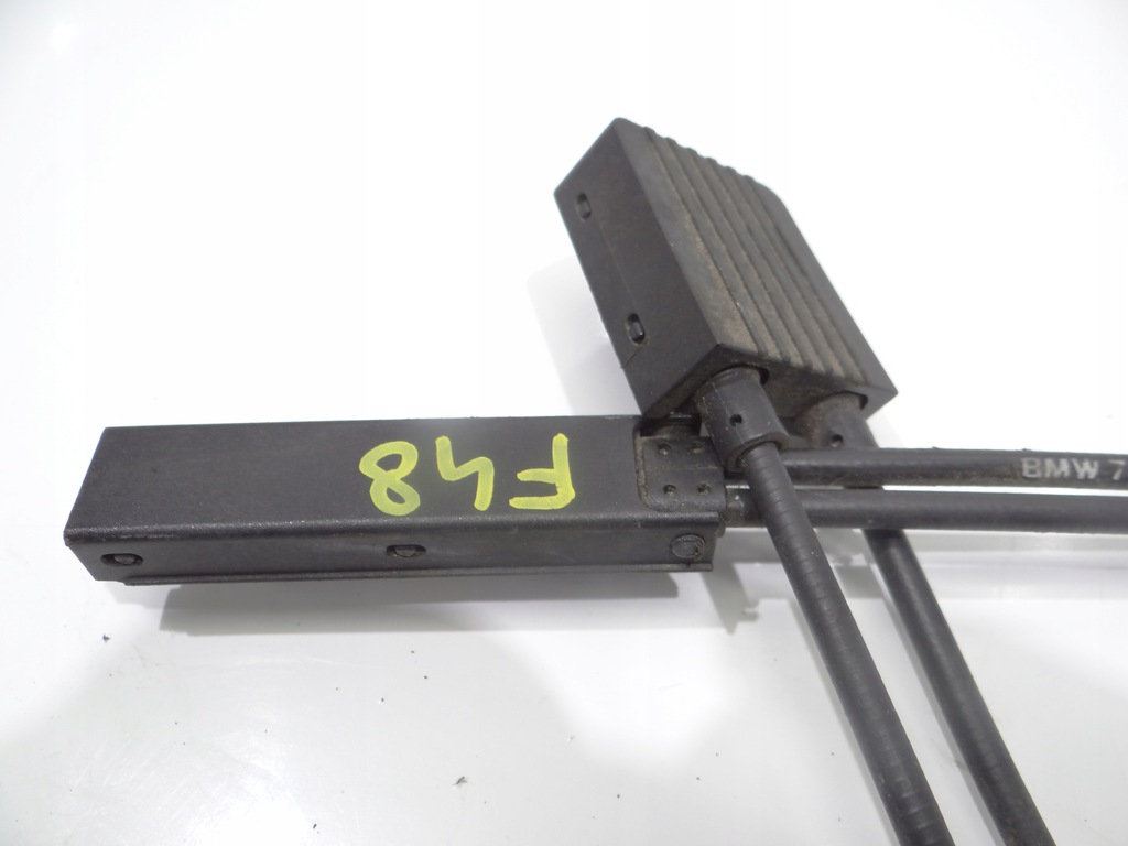 KABEL ZUM ÖFFNEN DER MOTORHAUBE BMW X1 F48 OE 7300571 Product image