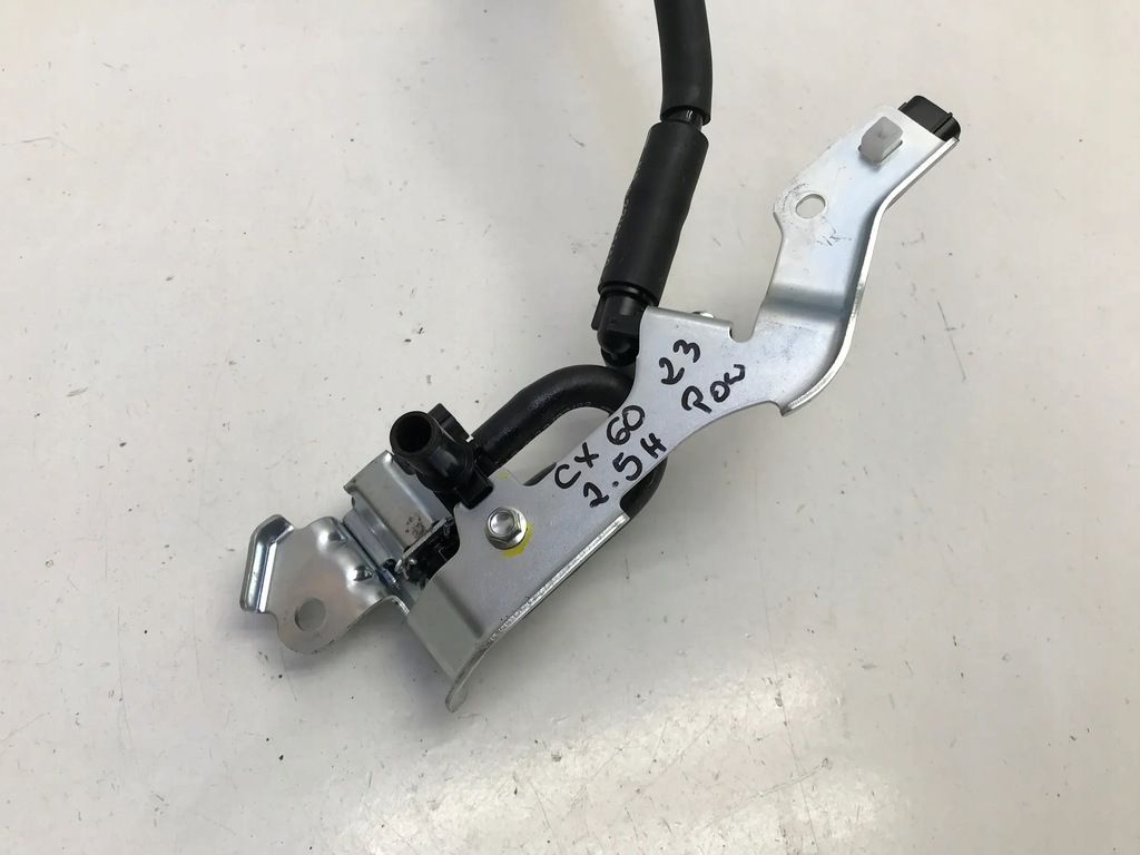 Mazda CX-60 CX60 2023 2,5 HYBRID KRAFTSTOFFVERDAMPFUNGSVENTIL K5T48582 Product image