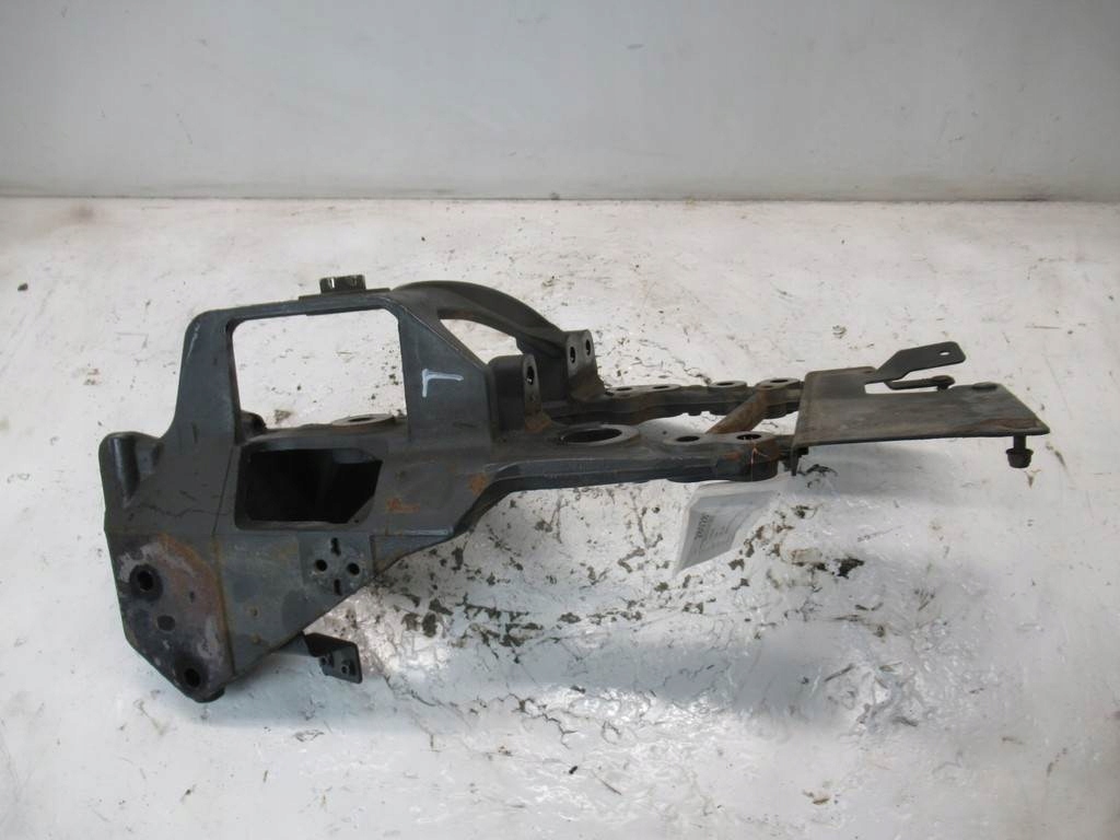 TRÄGERFEDERBEFESTIGUNG VORNE LINKS 1849492 DAF XF 106 Product image