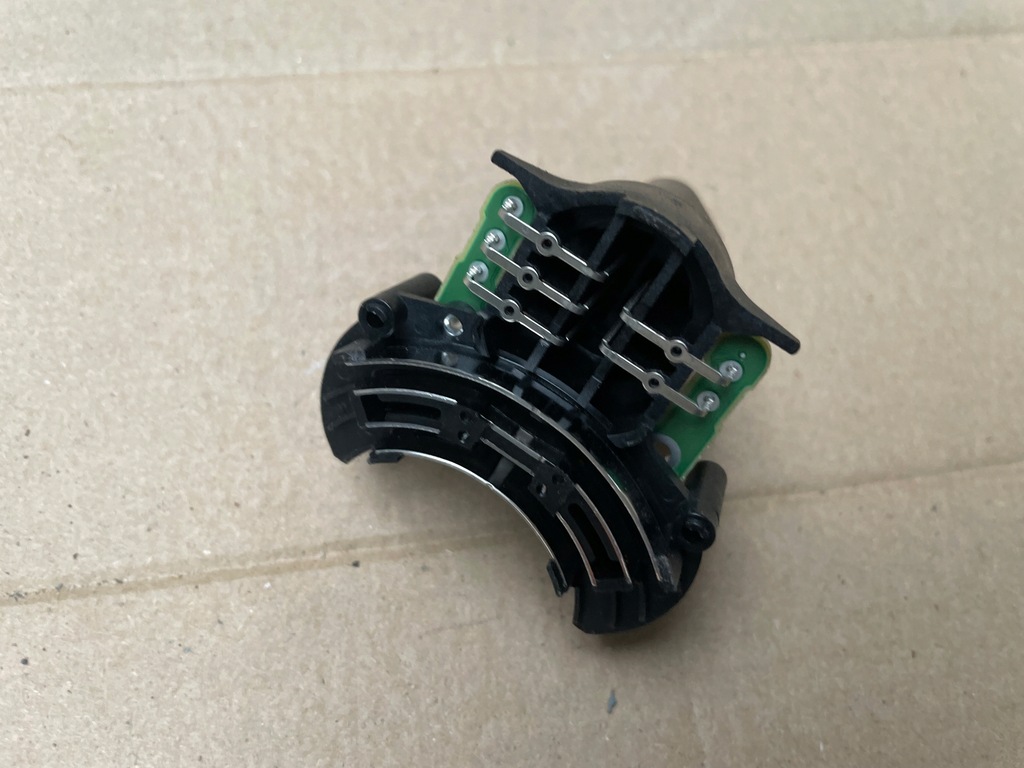 LENKWINKELSENSOR MERCEDES W212 LIFT 0273108004 Product image