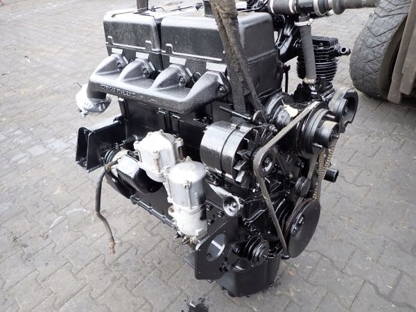 IFA FORTSCHRITTE-MOTOR, Saugmotor, 4-Zylinder-Nennmotor, in sehr gutem Zustand Product image