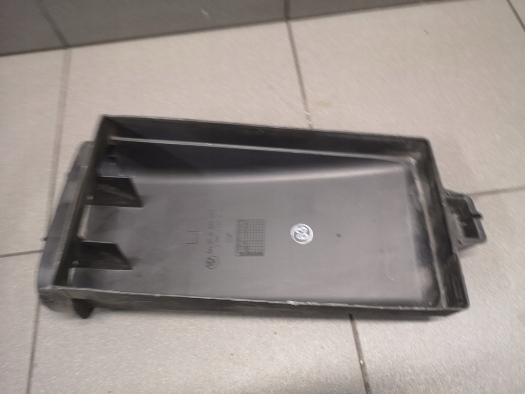 INNENRAUMFILTERGEHÄUSE BMW E65 8379957 Product image