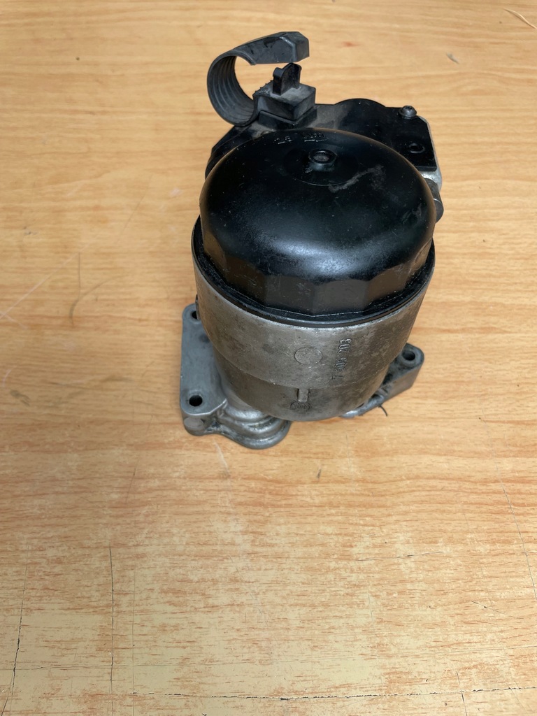 Grundölfiltergehäuse Bmw E46 E87 E90 316i 318i N42 N46 7505203 Product image