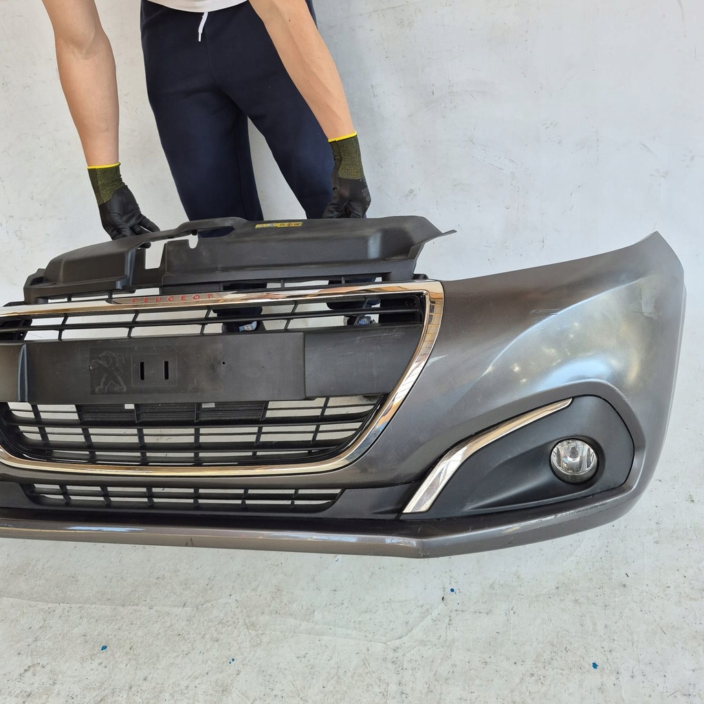 Peugeot 208 und 15-Front-Stoßfänger vorne 9810513777 Product image