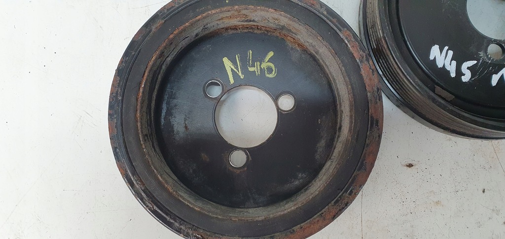 BMW E90 E87 WELLENRIEMENSCHEIBE 2.0 N46 7505829 Product image