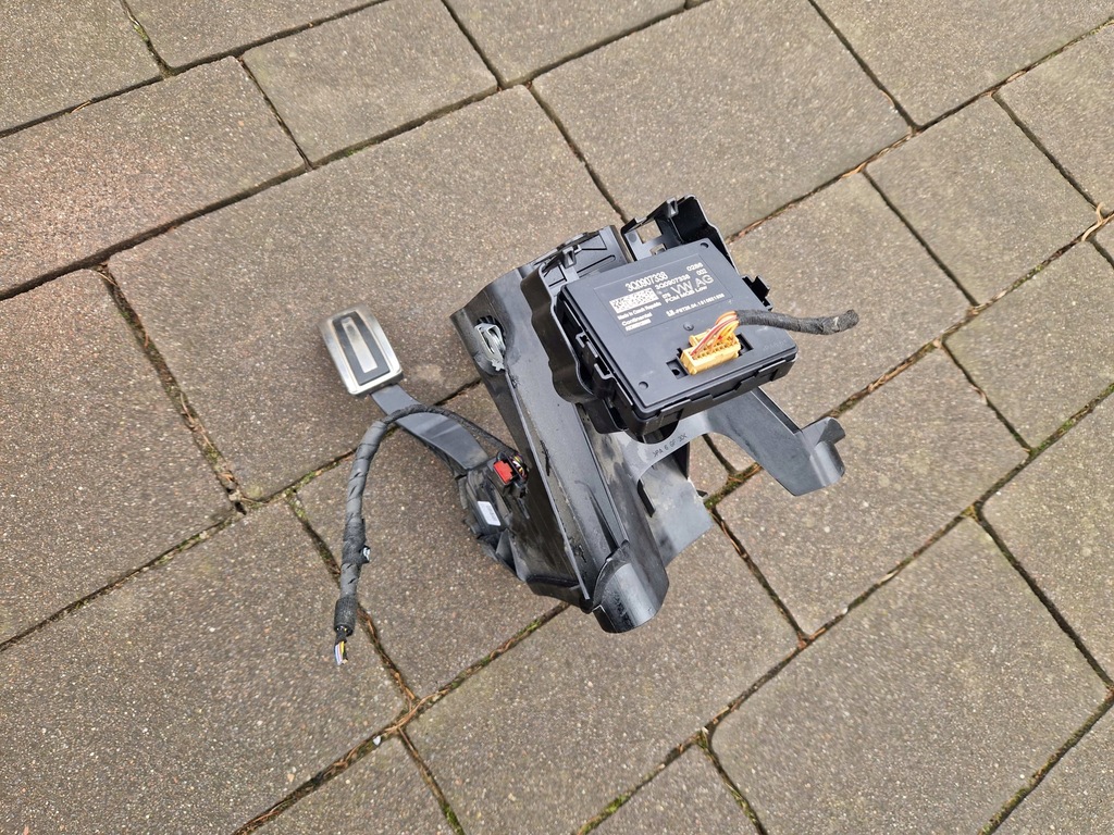 VW Audi Skoda Sitzset von Pedalen Bremsgasmodul 3Q0907338 Product image