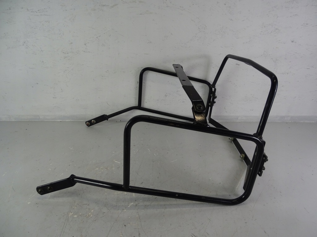 A895 Honda Suzuki Yamaha Kawasaki Gepäckträger, hintere Kofferhalterung Product image