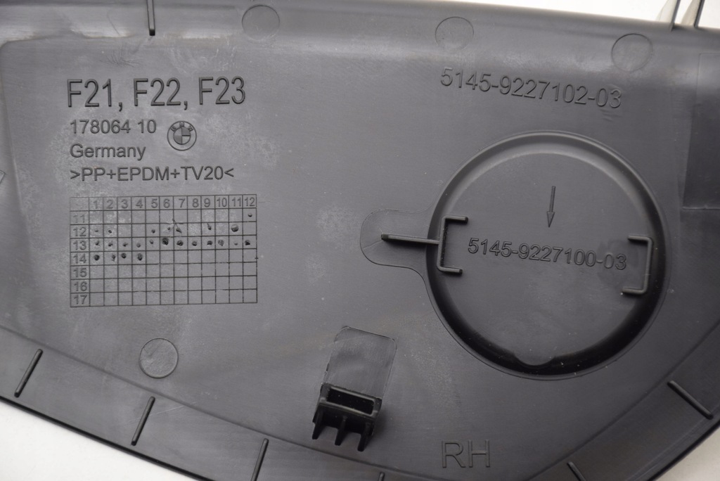 BMW F21 F22 F23 RECHTE ABDECKUNG DASHBOARD ABDECKUNG COCKPIT Product image