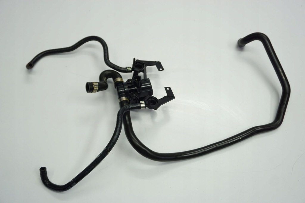 DUCATI MULTISTRADA V4 S 21 - THERMOSTAT + GEHÄUSE + WASSERROHRSCHLAUCH Product image
