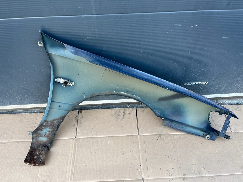 LINKER VORDERER KOTFLÜGEL NISSAN SUNNY N14 1991-1996 3D Product image