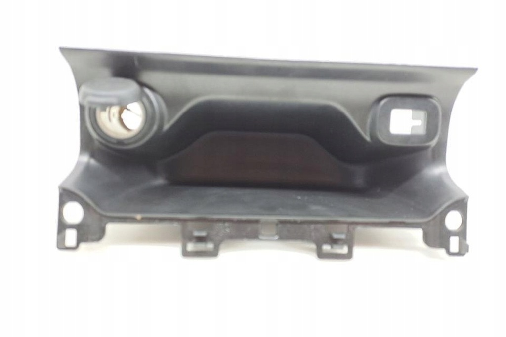 Aschtray Citroën C4 Cactus 958300132956 Benzin 81KW 2018 Product image