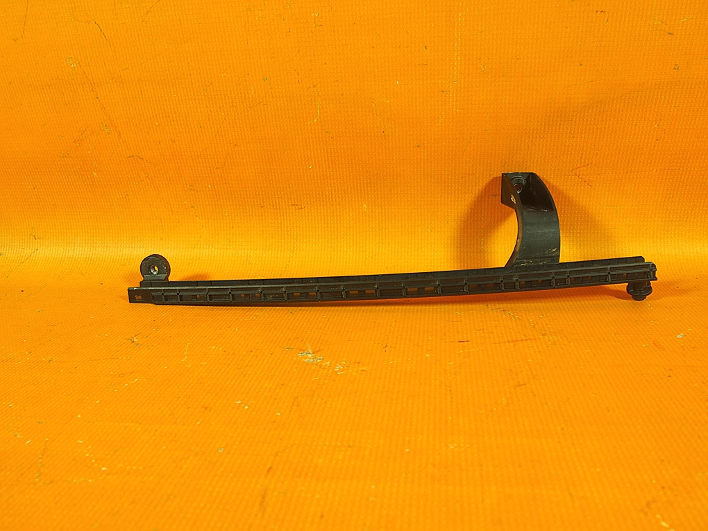 Audi Q2 81A 32KM Fensterführung hinten RECHTS 81a839068 Product image