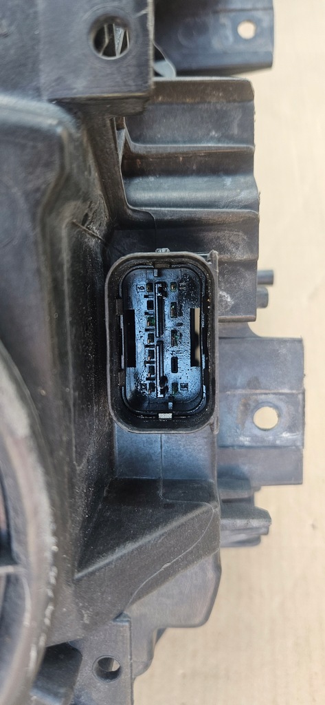 BMW 1 F20 F21 H7 Links Regulär Europa 7229671-08 HELLA Product image