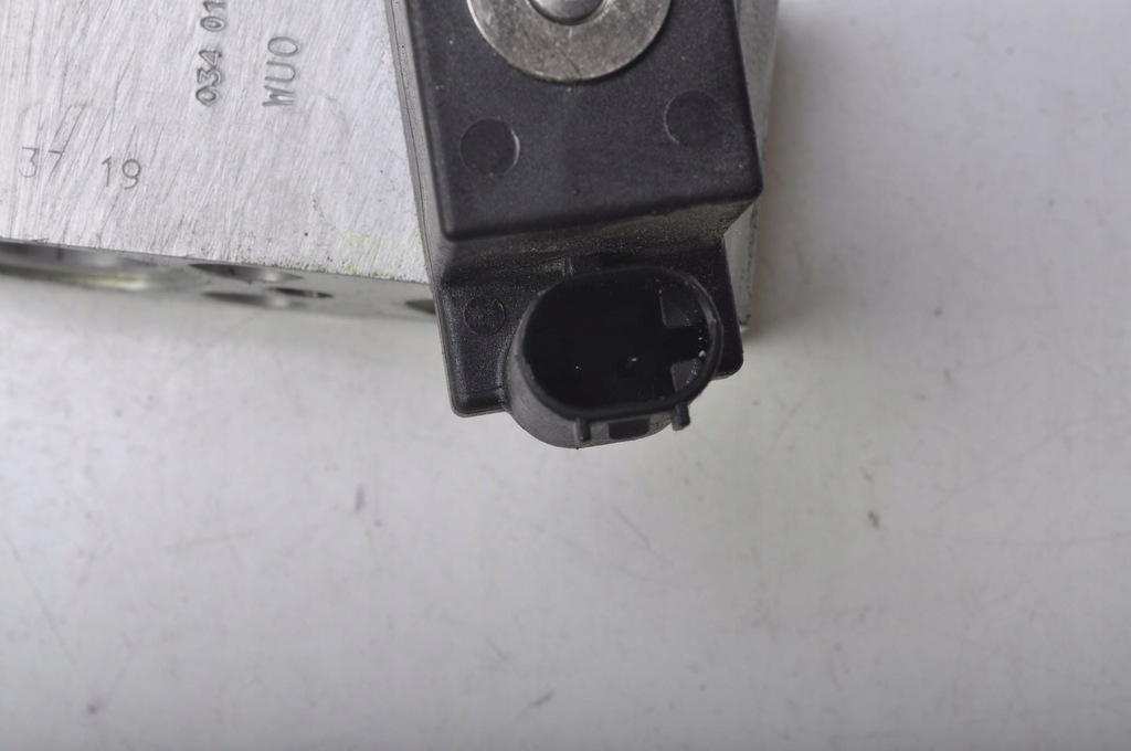 VOLVO XC60 T6 T8 RECHARGE EXPANSIONSVENTIL 31497261 Product image