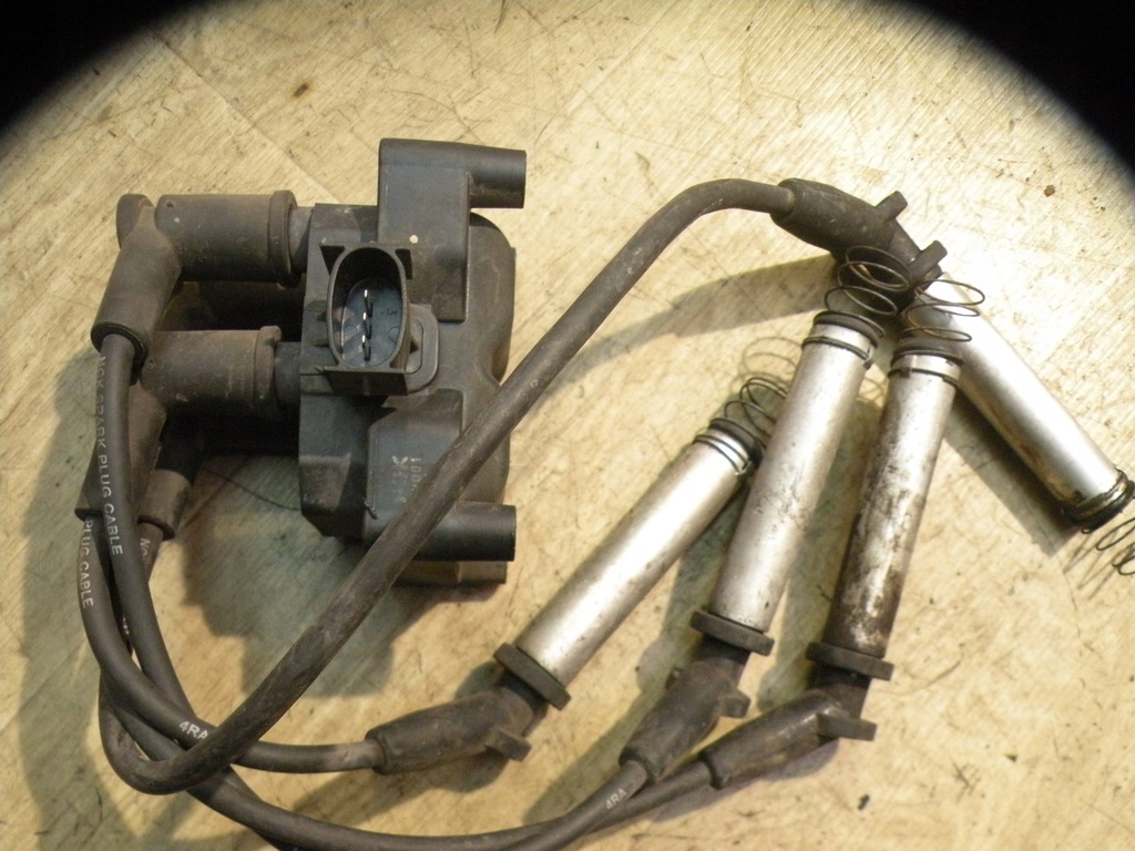 Ford Fiesta Fusion Galaxy Mondeo Focus Coil + Zündkabel NGK Product image