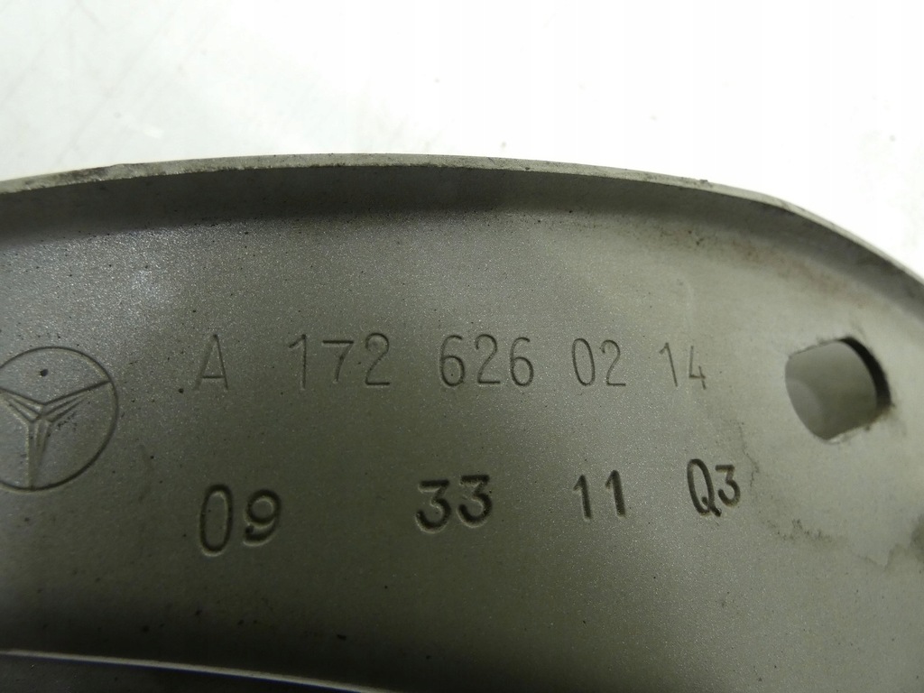 VORNE RECHTE KOTFLÜGELHALTERUNG MERCEDES SLK W172 R172 775 A1726260214 Product image