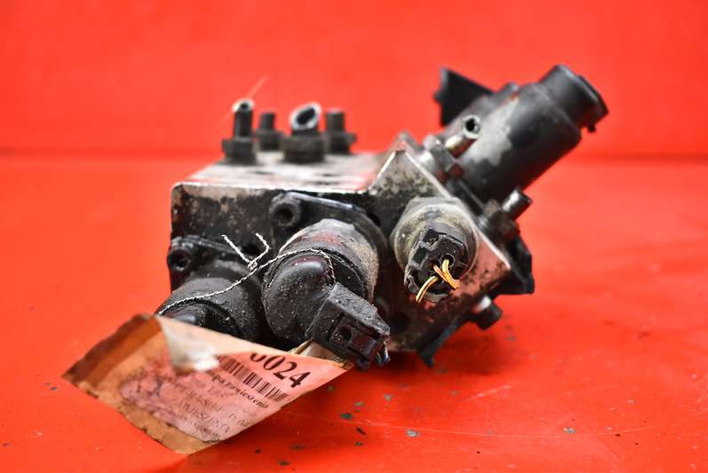 FEDERUNGSPUMPE 6758704 BMW E65 4.4 V8 02R Product image