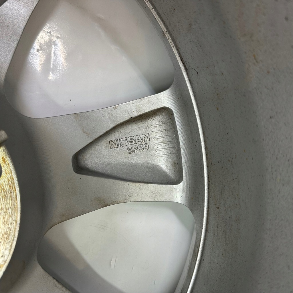 1FA Felge 17 Nissan 5x114,3 7J ET47 ø66,1 D0300-BA61A Product image