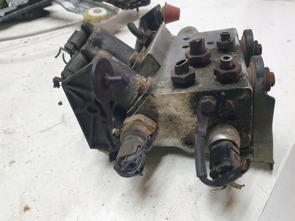 FEDERPUMPE BMW E65 6758704 Product image