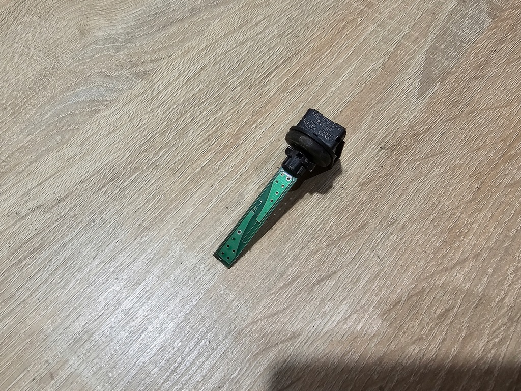 AUDI VW SEAT SKODA INNENLUFT-TEMPERATURSENSOR 4B0820539 Product image
