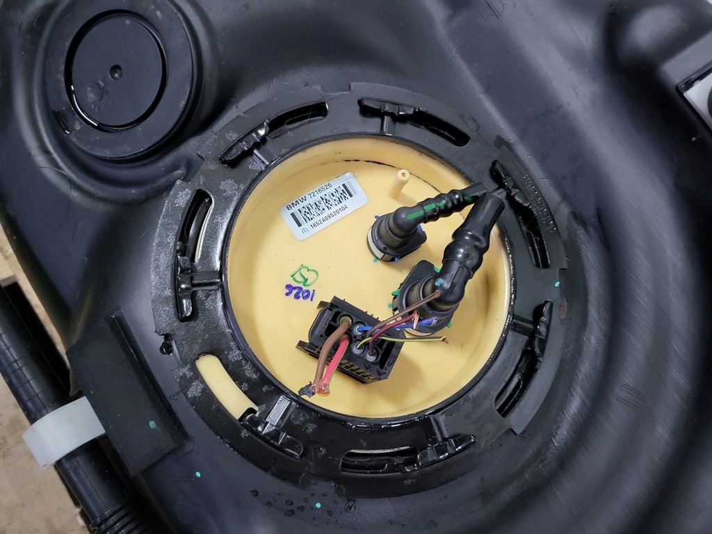 BMW X3 F25 2.0 D XDRIVE KRAFTSTOFFTANK KRAFTSTOFFPUMPENKORB Product image