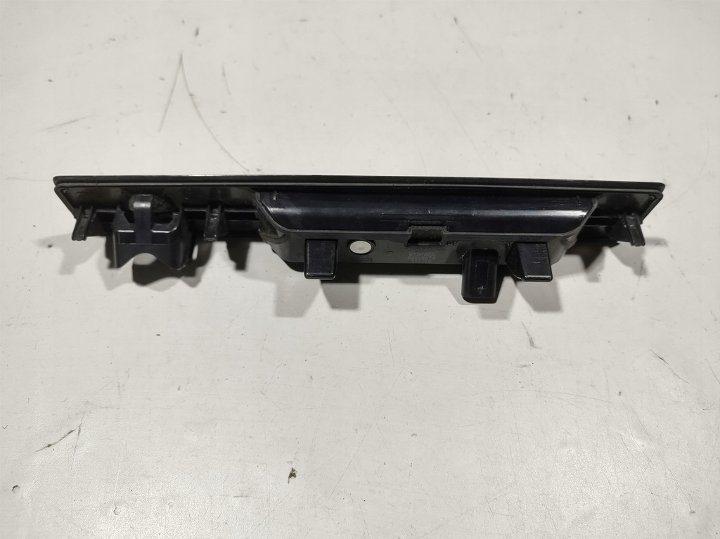 VOLVO V60 2.0 D4 18R- MIKROSTYK ​​​​GRIFF STAMMDECKELMISCHUNG 32149879 Product image