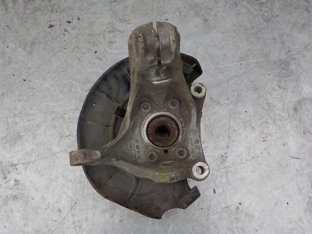 114 VOLKSWAGEN CC LINKER HUB Product image