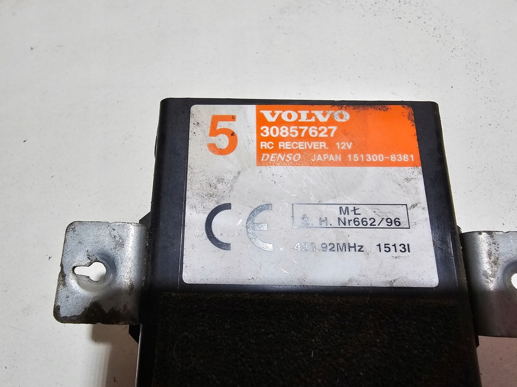 ALARM ZENTRALVERRIEGELUNG STEUERUNG VOLVO V40 30857627 Original Product image