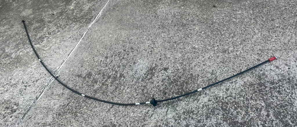 Volvo XC40 C40 Recharge, Kabel zum Öffnen des Motorhaubenschlosses Product image