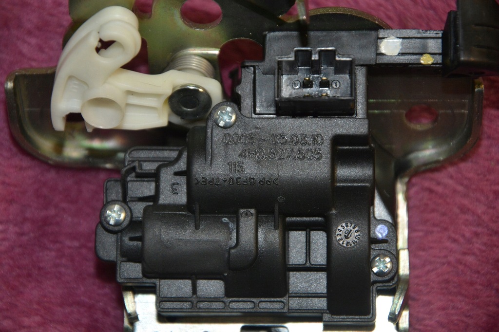 Kofferraumdeckelschloss Audi 4H0827505 Product image