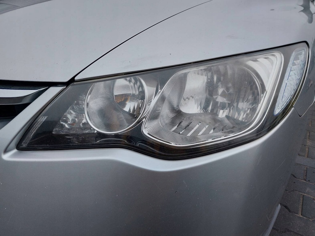 KOMPLETTE VORDERE HAUBENSTOßSTANGE HONDA CIVIC VIII SEDAN 06-11 NH700M Product image