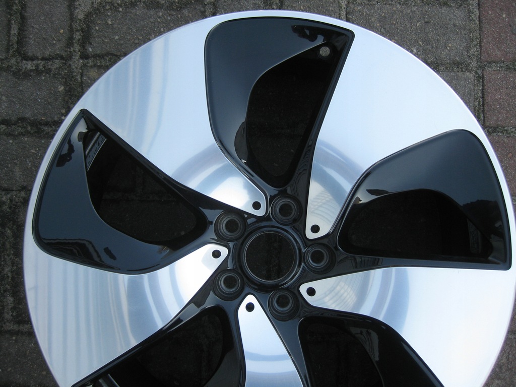 BMW i8 „20“ FELGE, RECHTS Product image