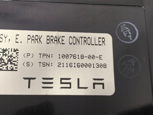 Tesla S X Feststellbremsen-Steuergerät ECU 1007618-00-E Product image