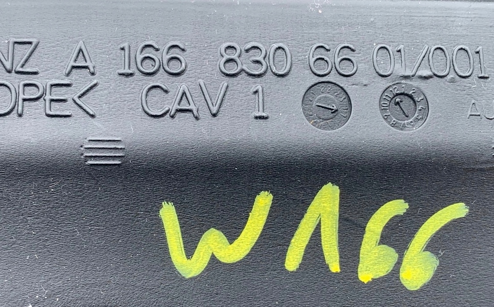 MERCEDES W166 GLE LUFTKANAL TUNNEL A1668306601 Product image