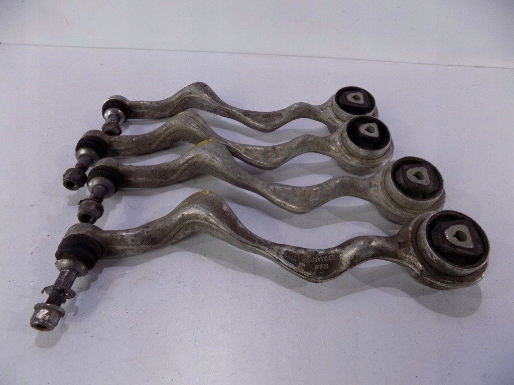 BMW 3 E90/91/92 - Front -Steuer -Argument R - 00042 Product image