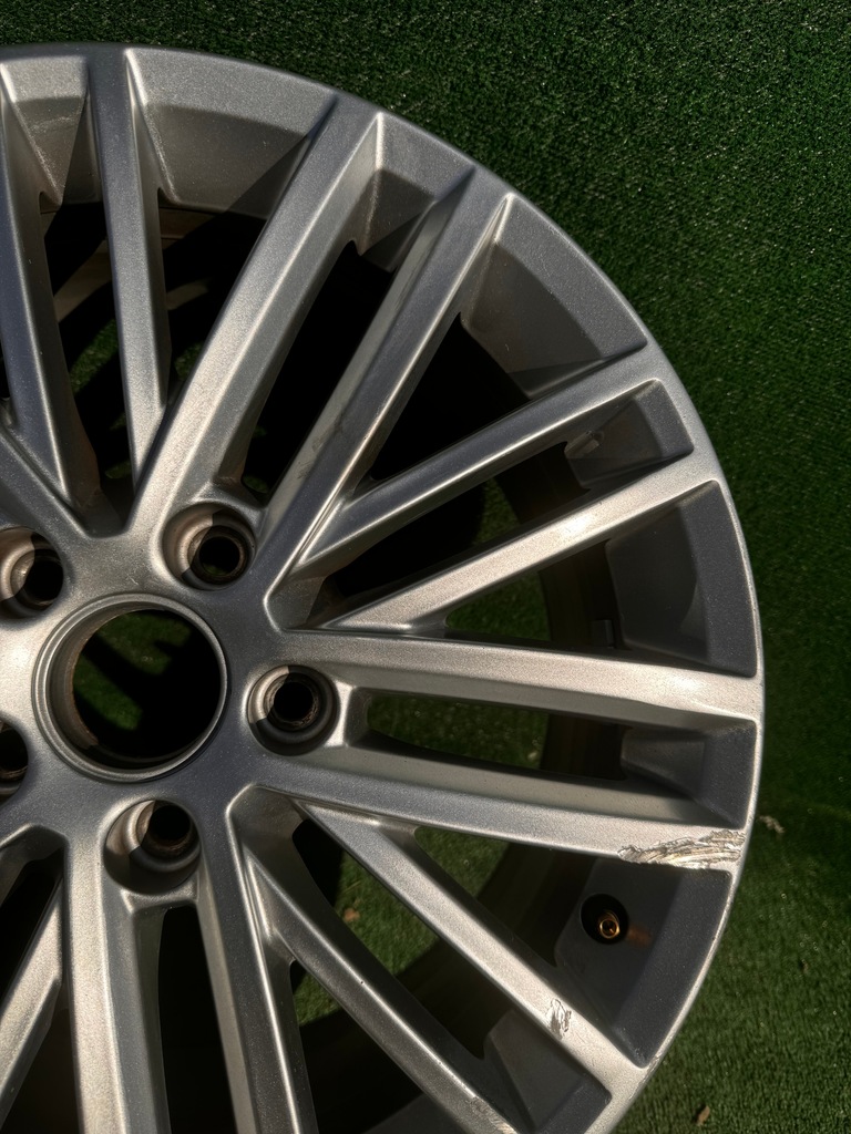 LEICHTMETALLRAD VW GOLF VI CABRIO 17" 5K7 5K7601025A Product image