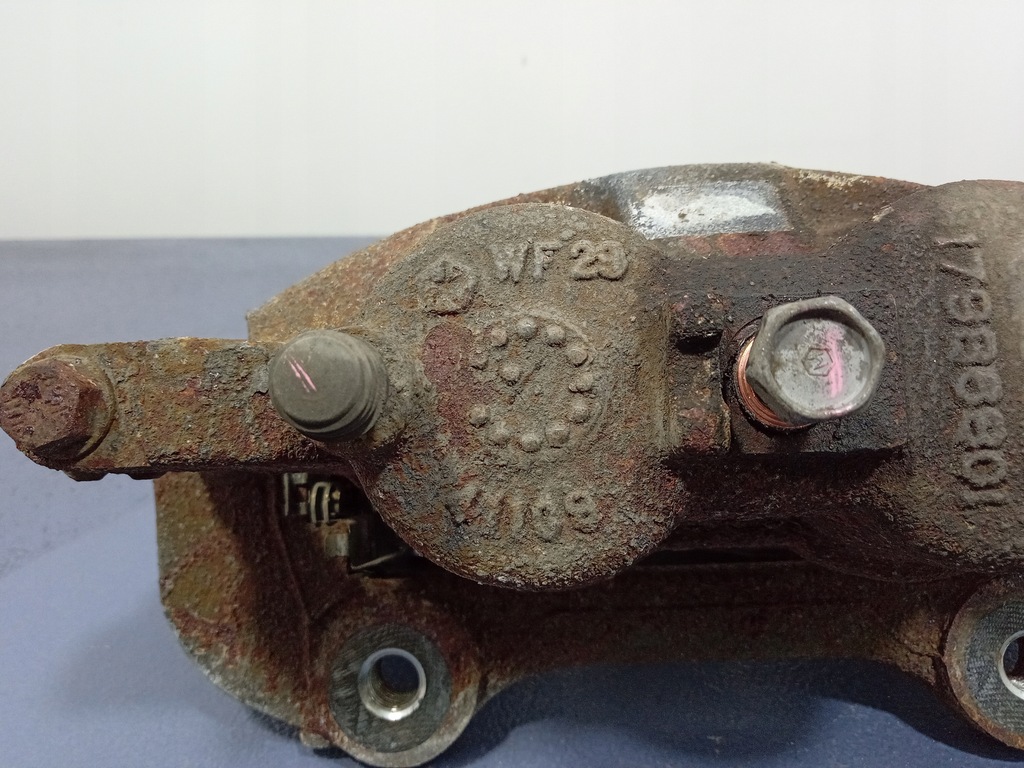CHRYSLER PACIFICA II 16- 3,6 V6 KLEMME VORNE LINKS YOCK 17988801 Product image