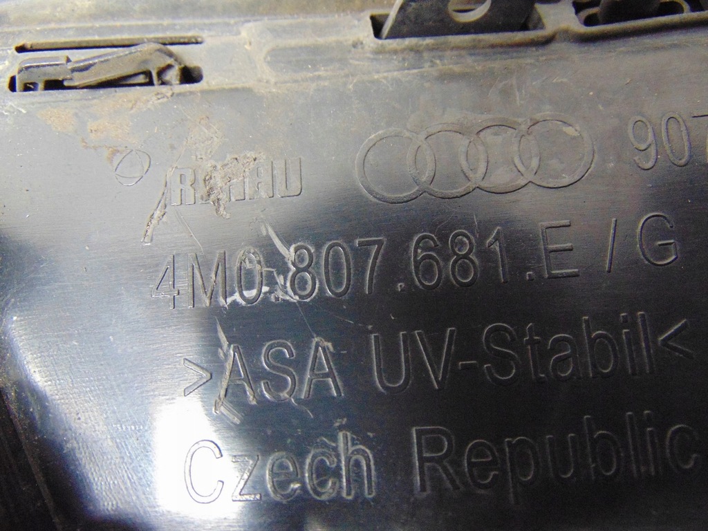 KÜHLERGRILL IM STOßSTANGE LINKS AUDI Q7 4M S-LINE LIFT 4M0807681E Product image