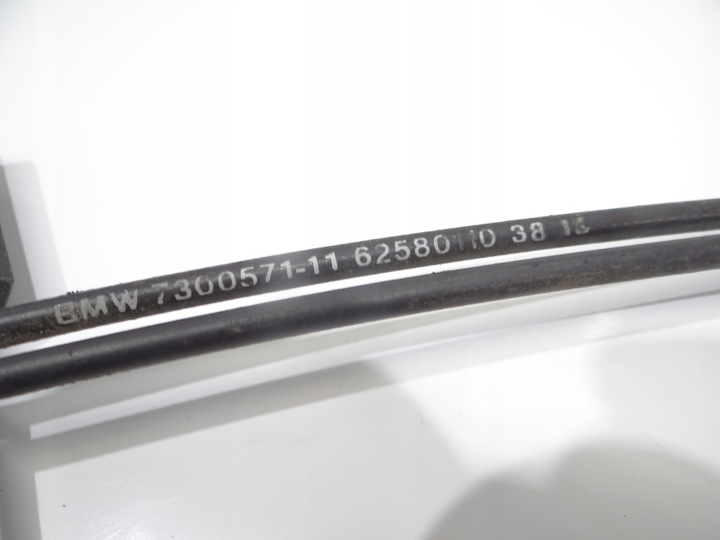 KABEL ZUM ÖFFNEN DER MOTORHAUBE BMW X1 F48 OE 7300571 Product image