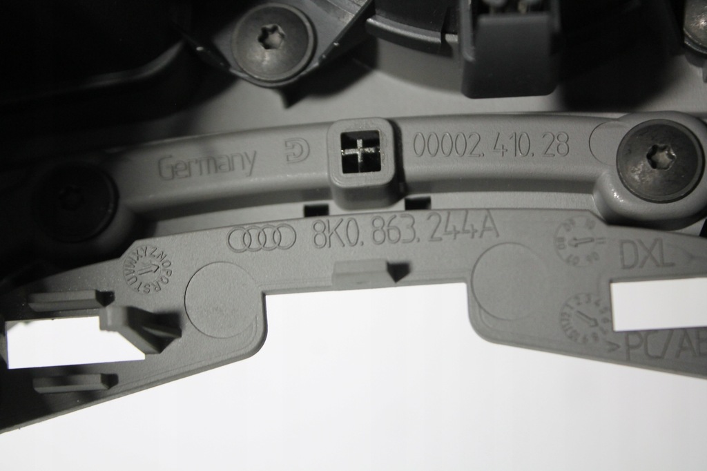 MITTELTUNNELARMLEHNE AUDI A4 B8 07-15 EU Product image