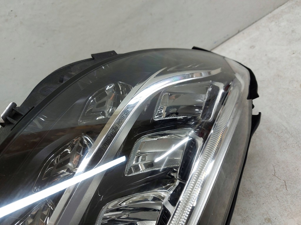 Mercedes-Benz C Klasse 205 W205 Heben Product image