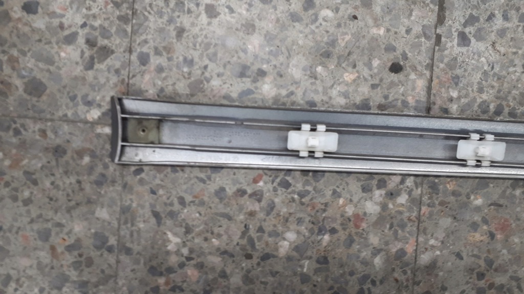 a2036902162 Türleiste vorne links Mercedes W203 Product image