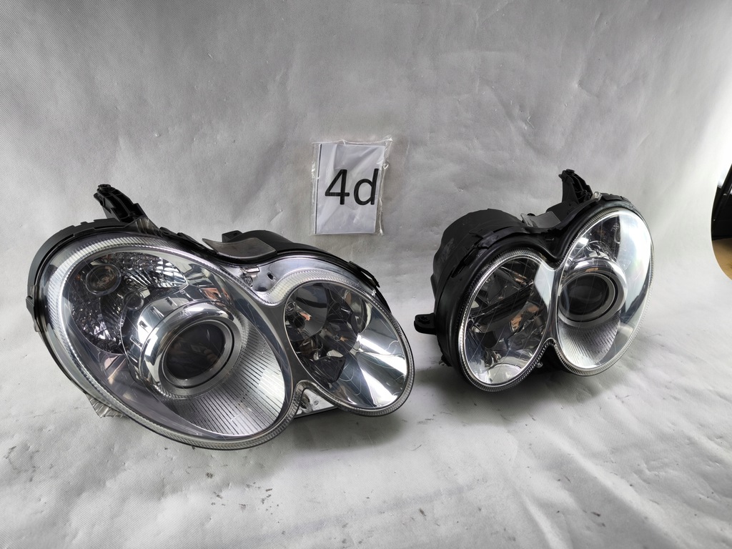 MERCEDES CLK 209 LIFT W209 XENON TURNING LINKS RECHTS SCHEINWERFERLAMPE Product image