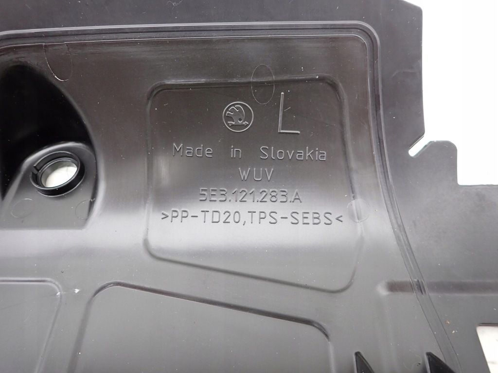 SKODA OCTAVIA IV 19- LENKRAD-LUFTEINLASS Product image