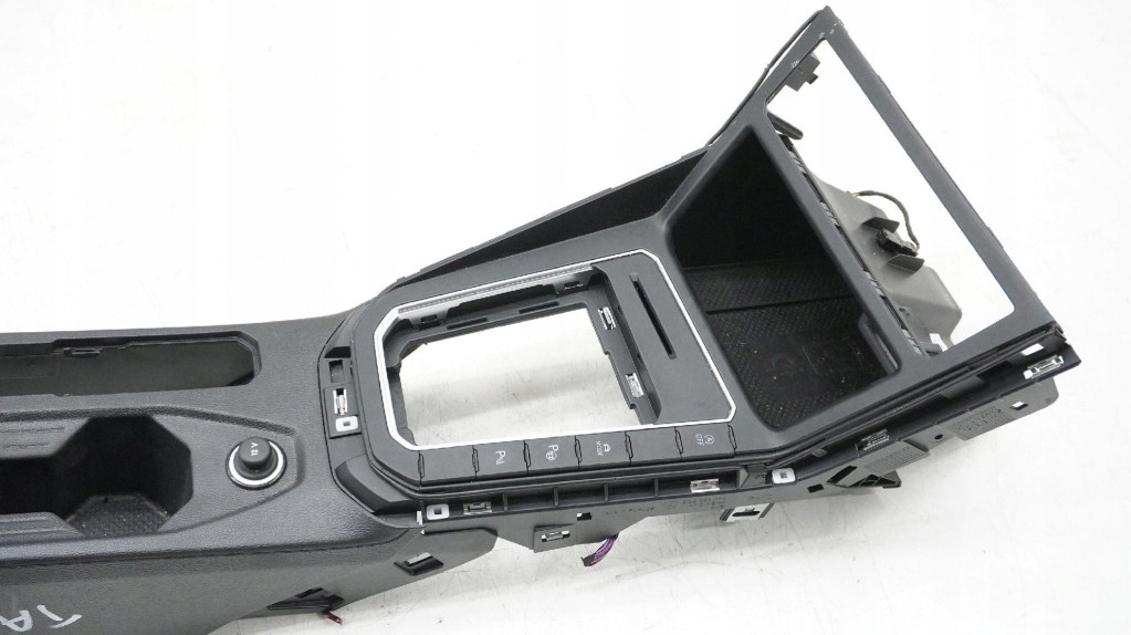 VW Taigo Central Tunnel Product image